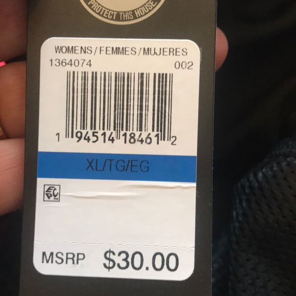 under armour returns label